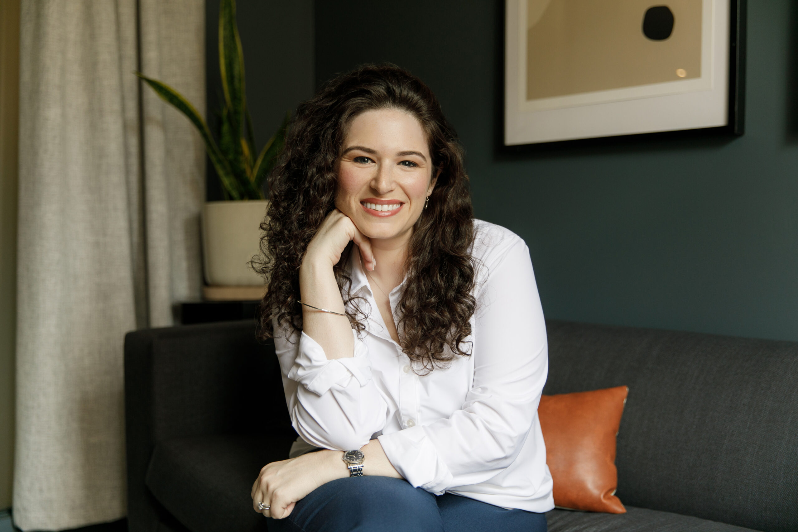 Woman therapist sitting on a couch